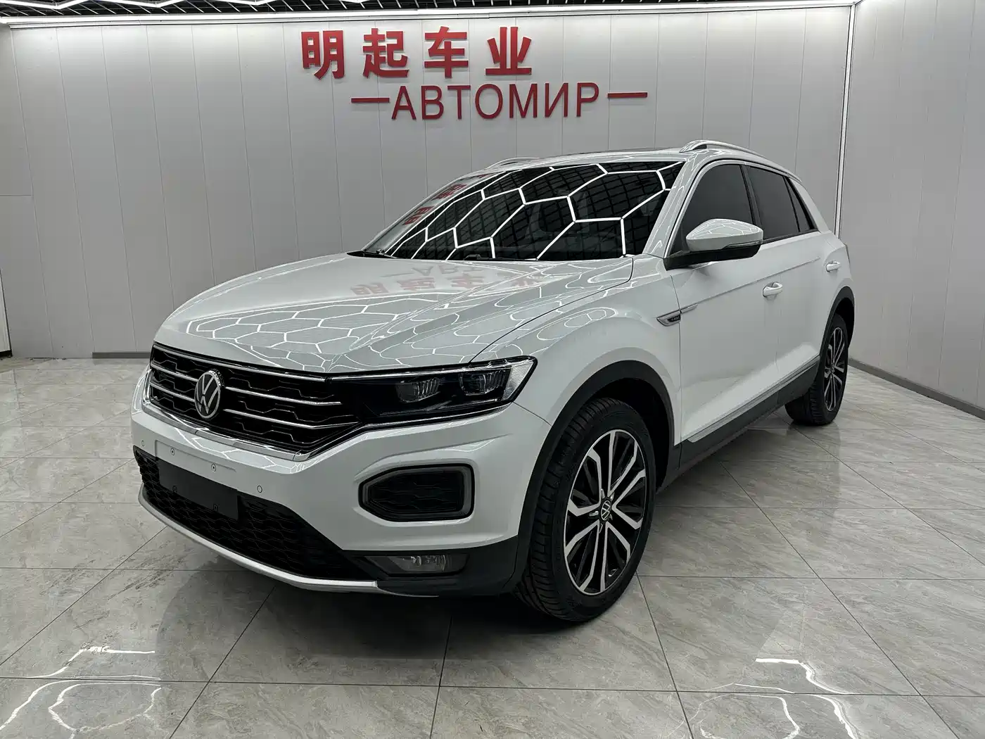 Volkswagen T-ROC 2021 Facelift 280TSI DSG 4WD Luxury Smart Connect Edition