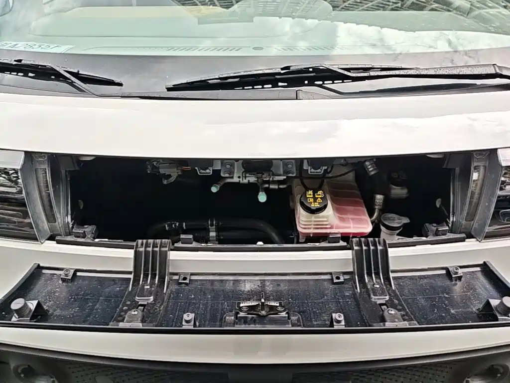 SAIC Maxus Dana V1 2025 2025 Low Roof Multi-purpose Version 42kWh