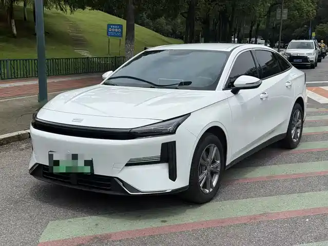  Geely Galaxy Galaxy L6 2025 EM-i 140km Voyage Edition