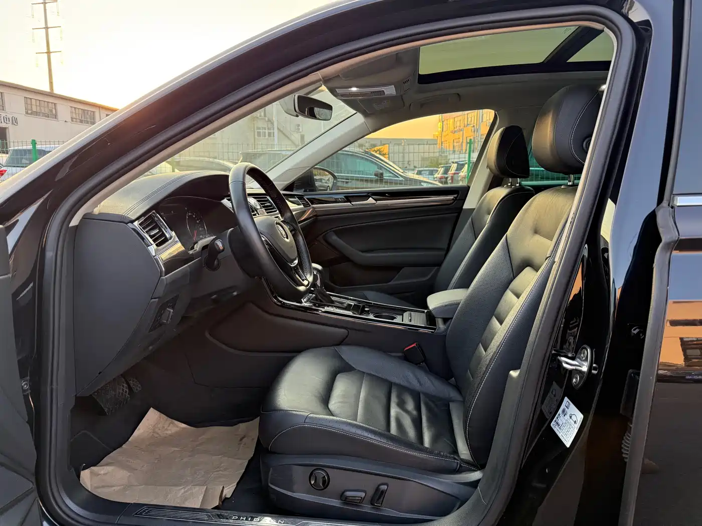 Volkswagen Phideon 2019 380TSI 2WD Business Edition China V фото 10