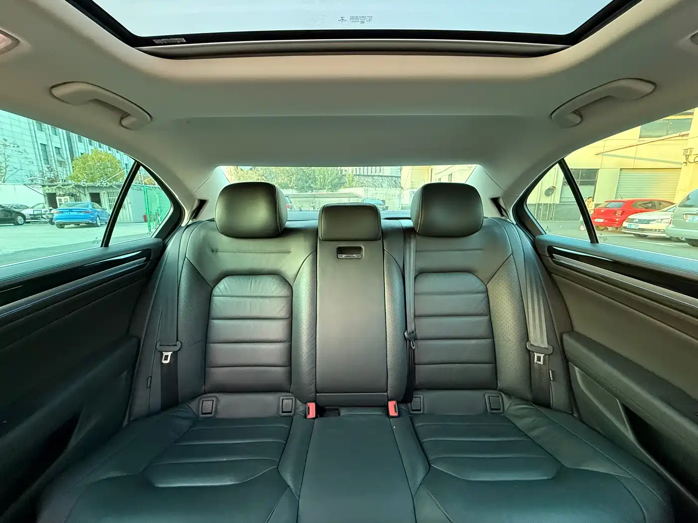 Volkswagen Phideon 2019 380TSI 2WD Business Edition China V фото 23