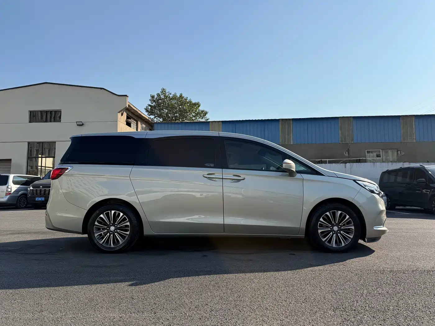 Buick GL8 2022 ES Landmark 653T Luxury фото 22