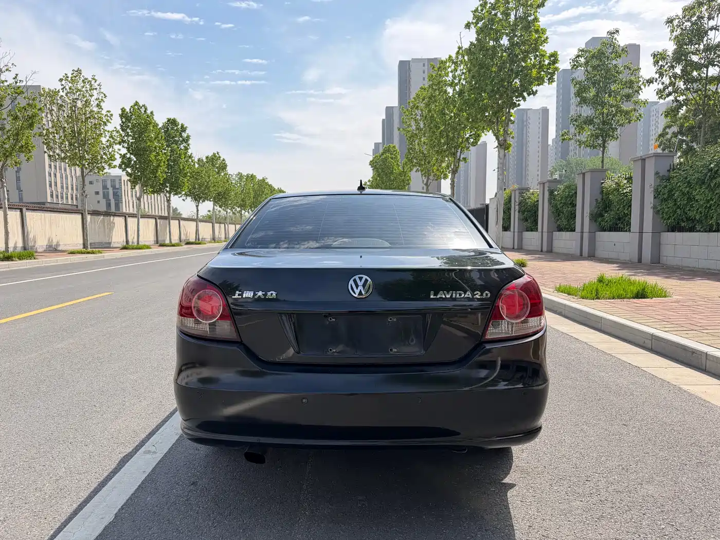 Volkswagen Lavida 2011 2.0L Automatic Pinyou Edition фото 16