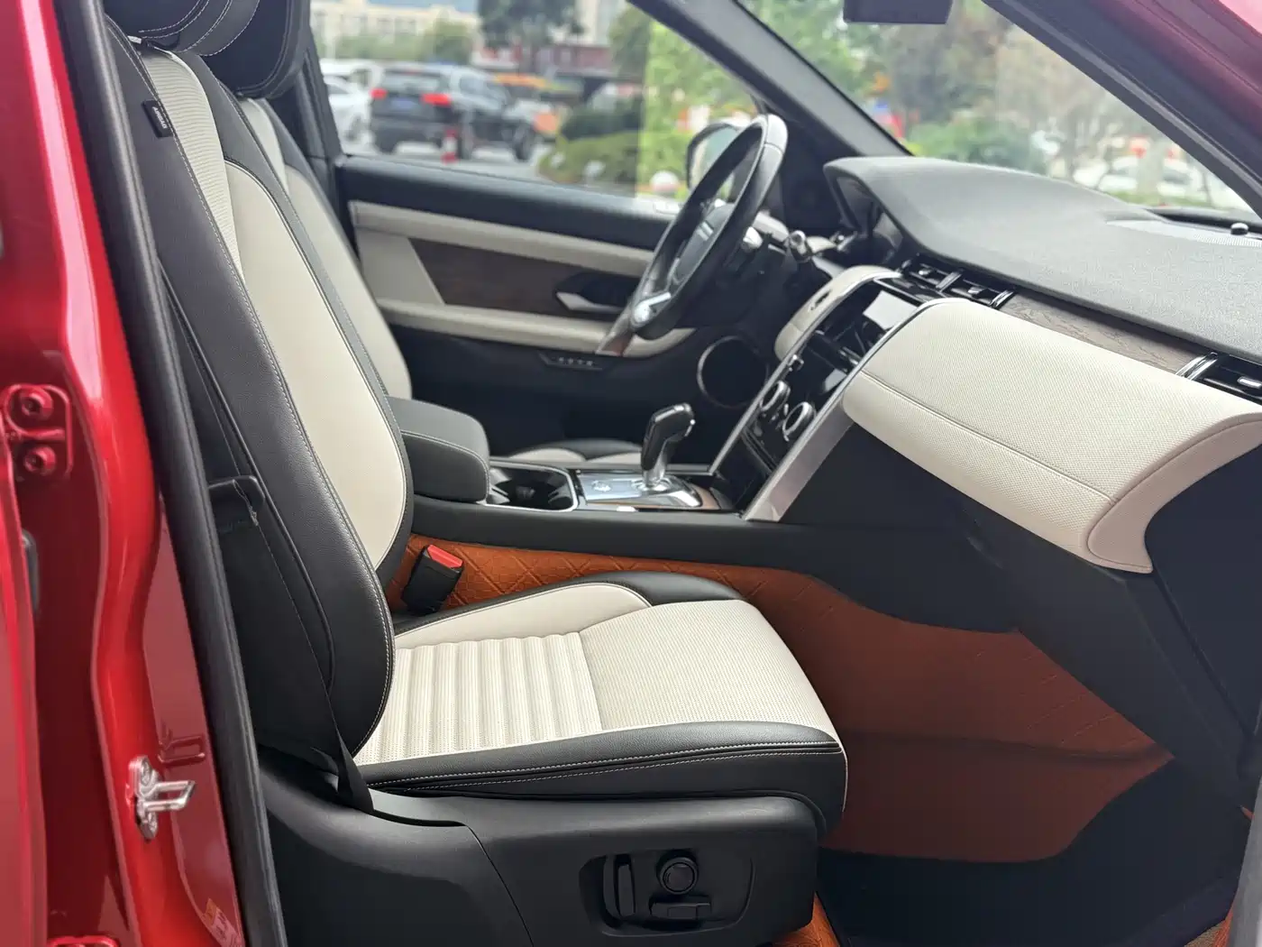 Land Rover Discovery Sport 2020 249PS R-Dynamic Performance Tech 7-seater фото 16