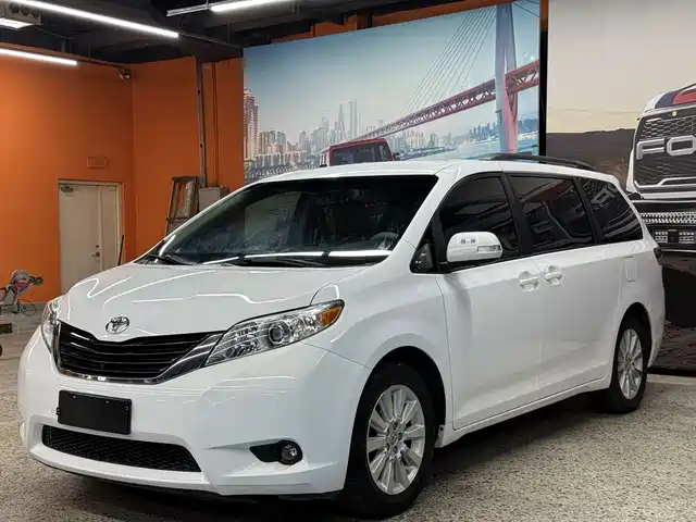  Toyota Toyota Sienna 2013 3.5L 4WD Automatic