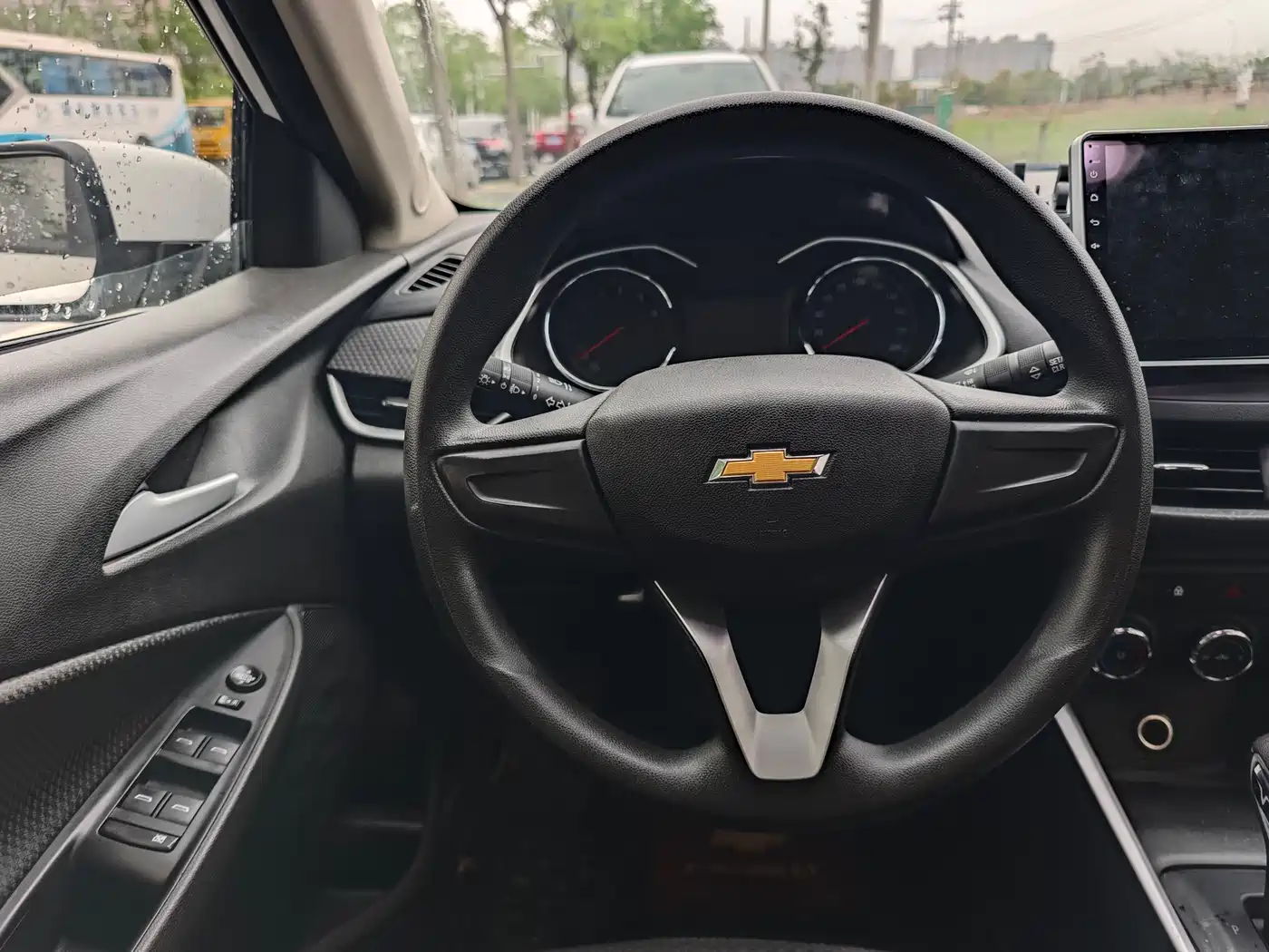 CHEVROLET KOVOZ