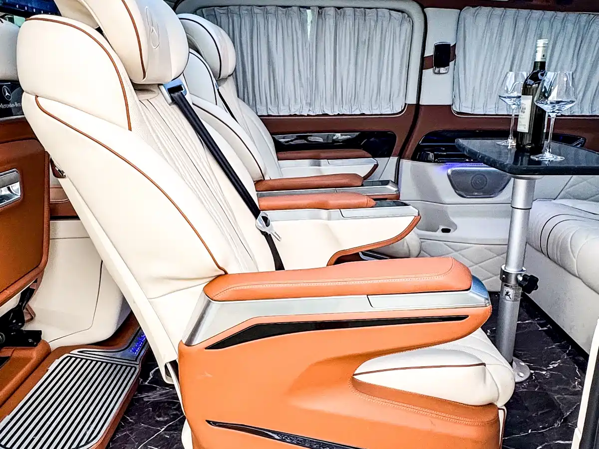 Mercedes-Benz Vito 2023 2.0T Business 7-Seater фото 23