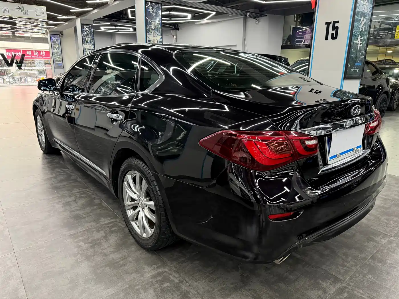 Infiniti Q70 2017 2017 Q70L 2.5L Elite Edition