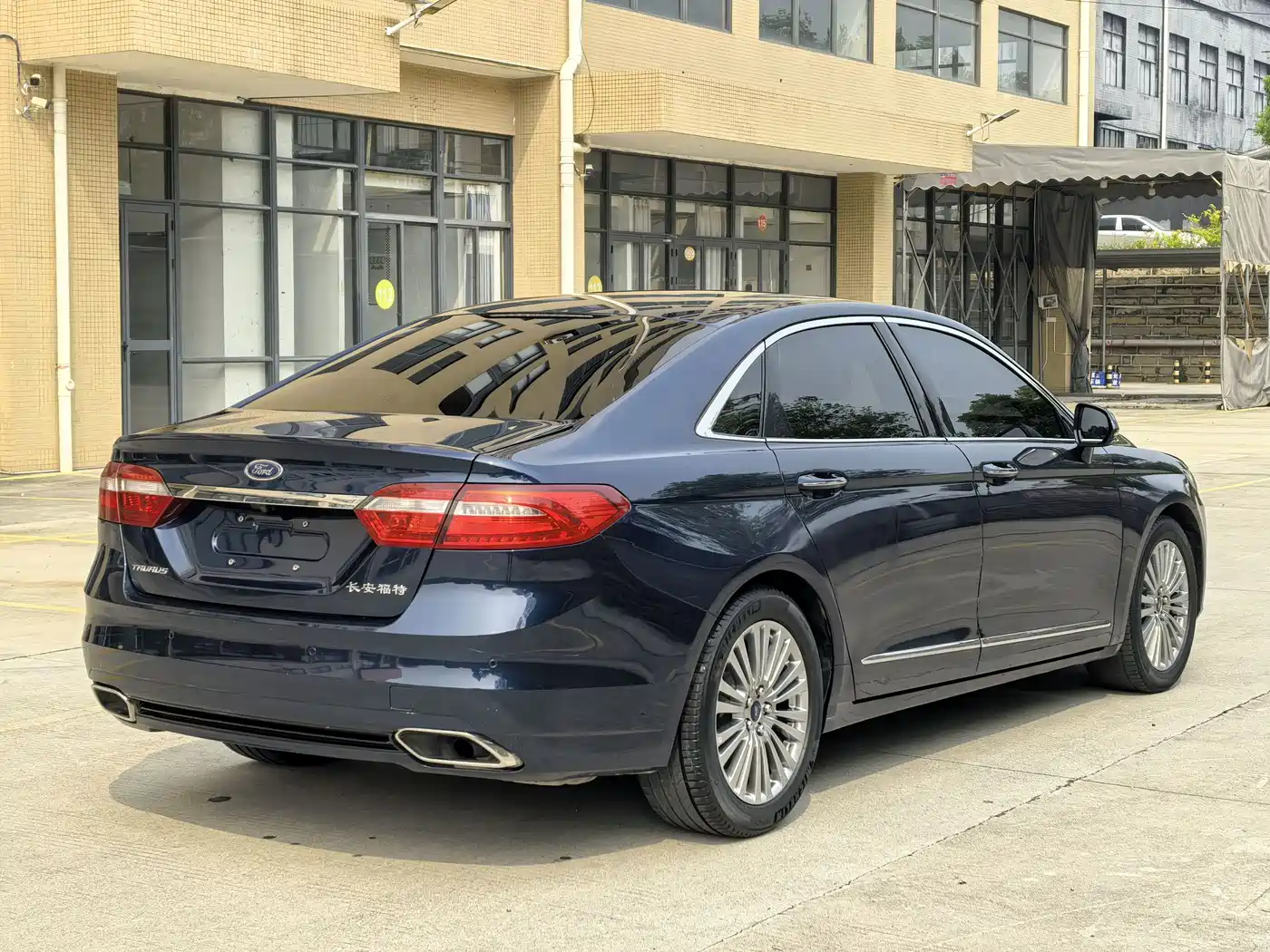 Ford Taurus 2016 2015 EcoBoost 245 Luxury