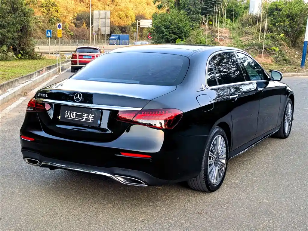Mercedes-Benz E-Class 2021 E 260 L Sport фото 7