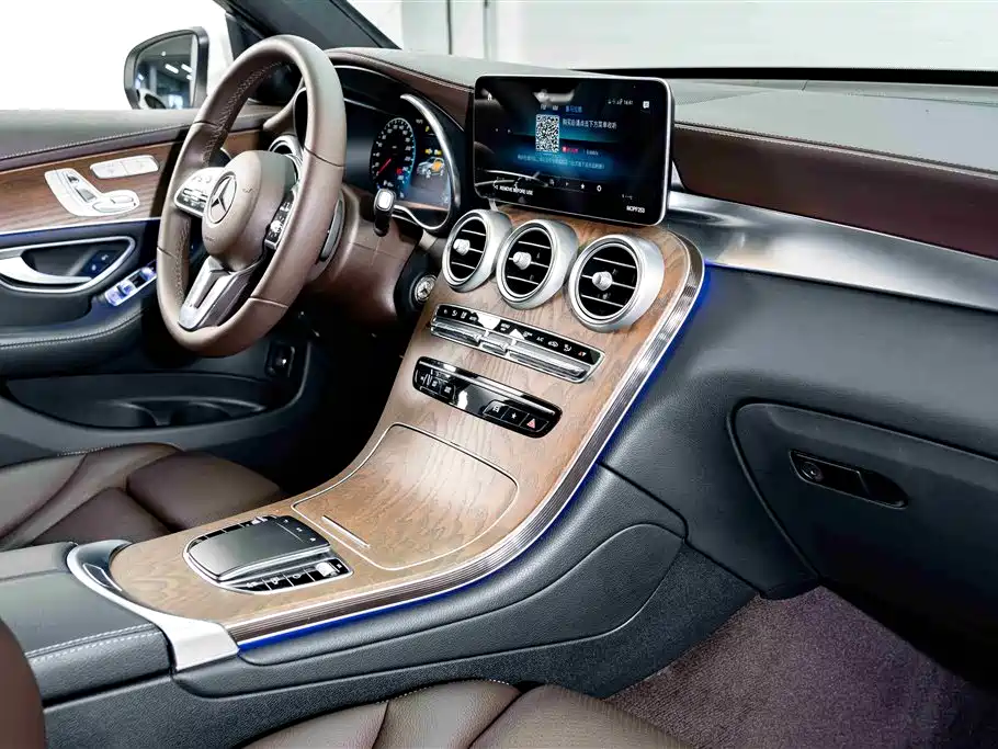 Mercedes-Benz GLC 2022 Facelift GLC 300 L 4MATIC Dynamic Collector's Edition фото 17