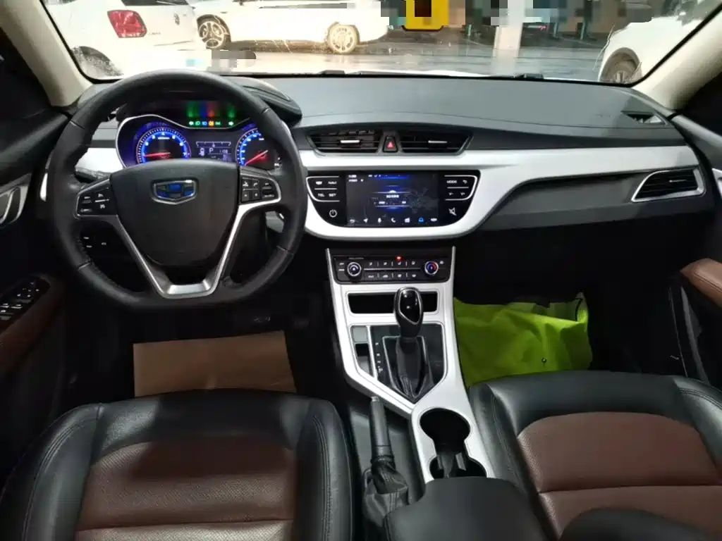 Фото 10 - Geely Vision