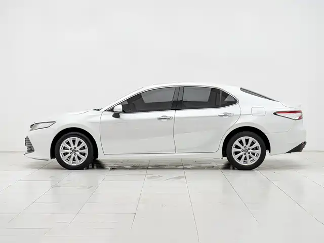 Toyota Camry Рестайлинг, 2.0G, Люкс