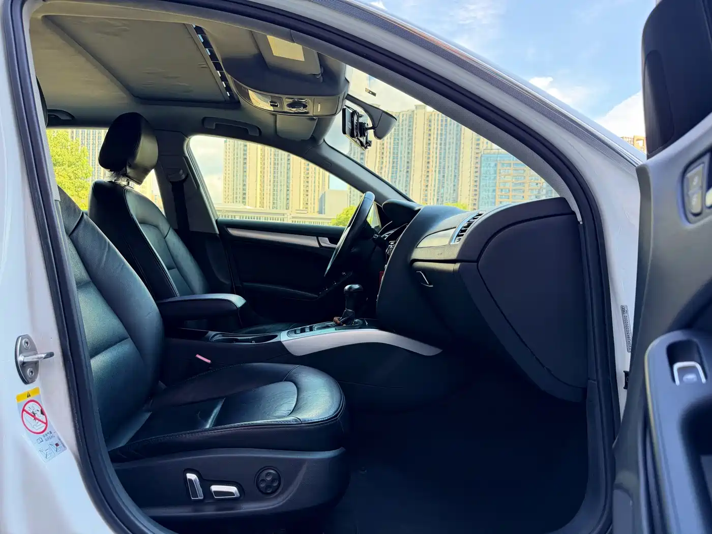Фото 11 - Audi A4L