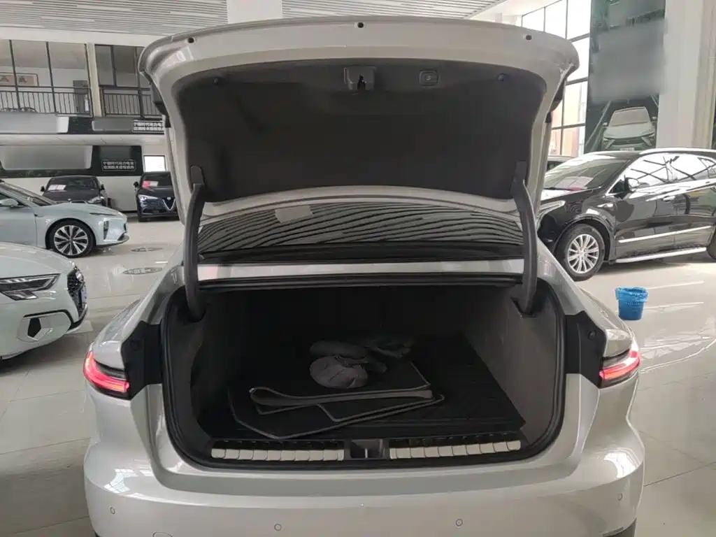 NIO ET7 2024 2023 75kWh
