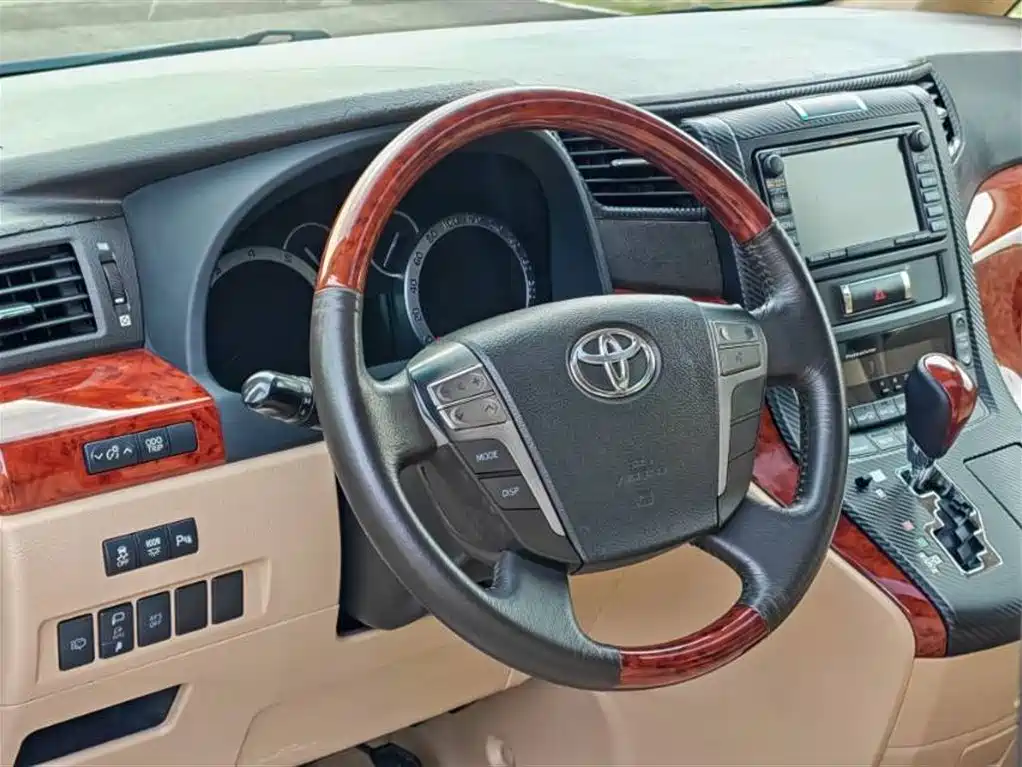 Toyota Alphard 2011 3.5L Luxury Edition фото 10