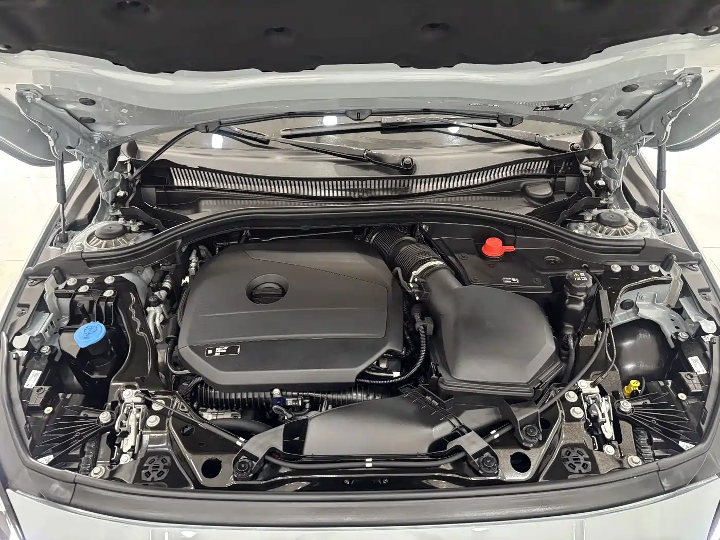 BMW 2 Series 2025 2025 225L M Sport Package