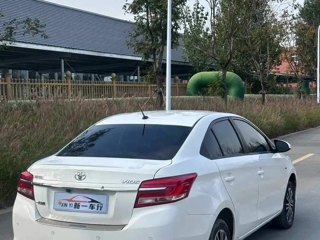 Toyota Vios 2017 1.5L CVT Pioneer фото 6
