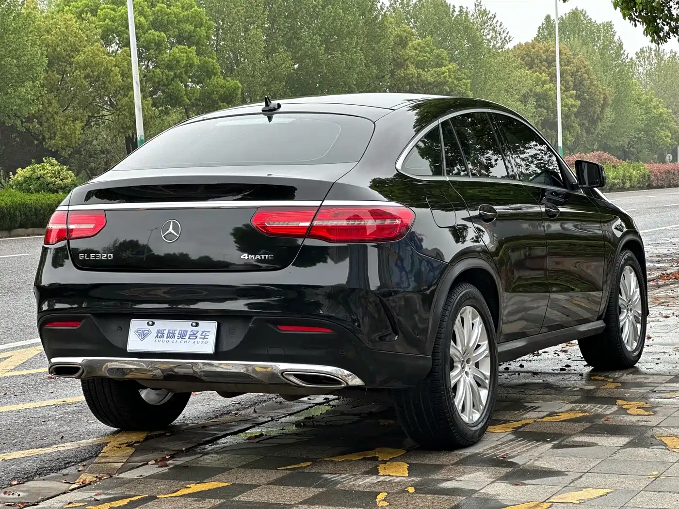 Mercedes-Benz GLE Coupe 2018 GLE 320 4MATIC Coupe SUV фото 4