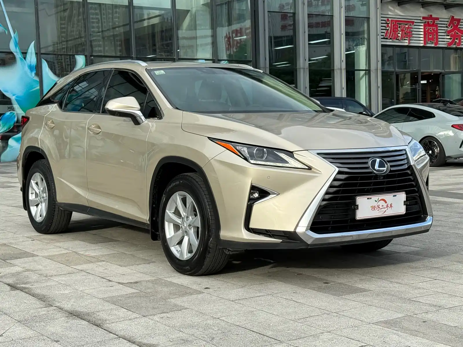 Фото 3 - Lexus RX