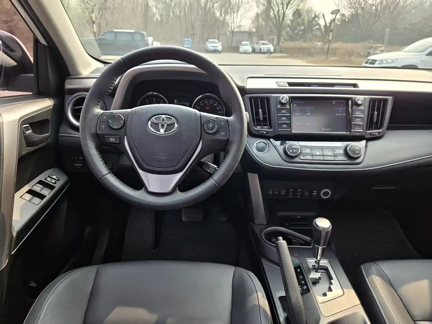 Toyota RAV4 Rongfang 2016 2.5L Automatic 4WD Elite фото 10
