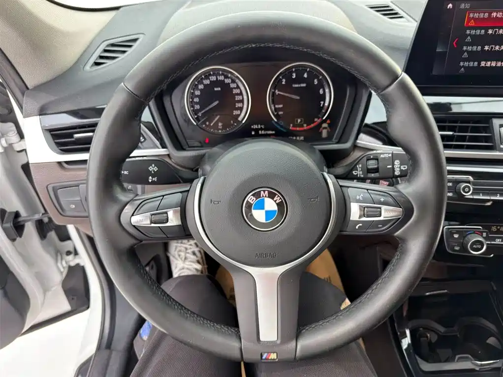BMW X1 2022 sDrive20Li Premium фото 11