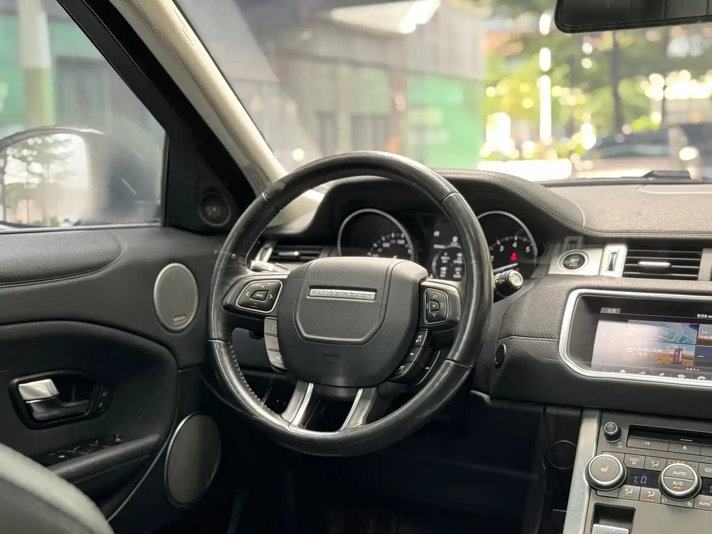 Land Rover Range Rover Evoque 2018 240PS SE Smart Edition фото 16