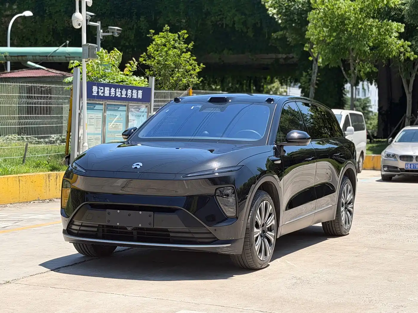 NIO ES8 2023 — пригон из Китая