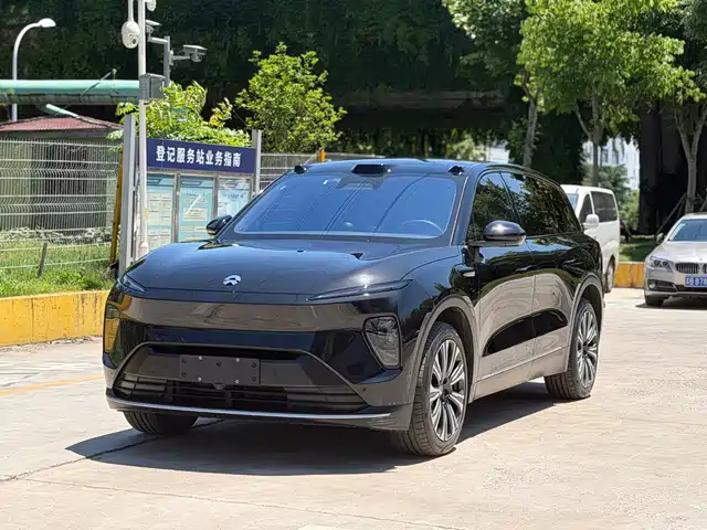 NIO ES8 75kWh, Представительский