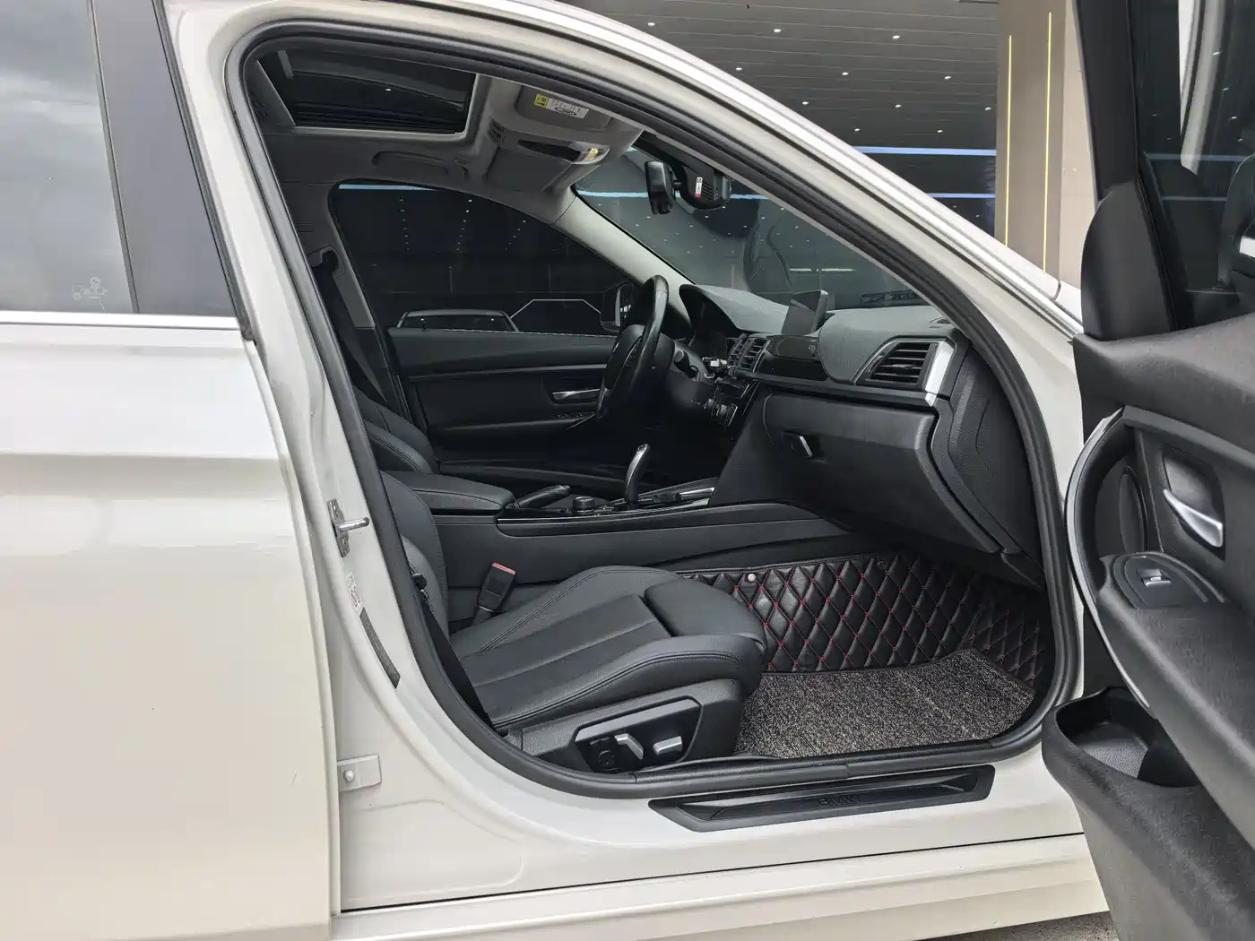 BMW 3 Series 2018 320Li Fashion Style фото 7