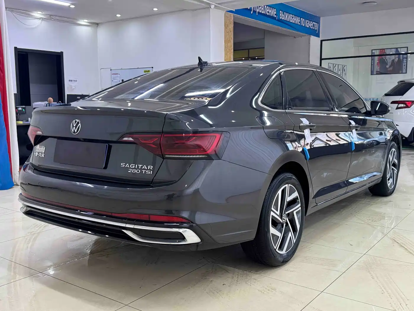 Volkswagen Sagitar 2023 Model Year 280TSI DSG Surpass Edition фото 6