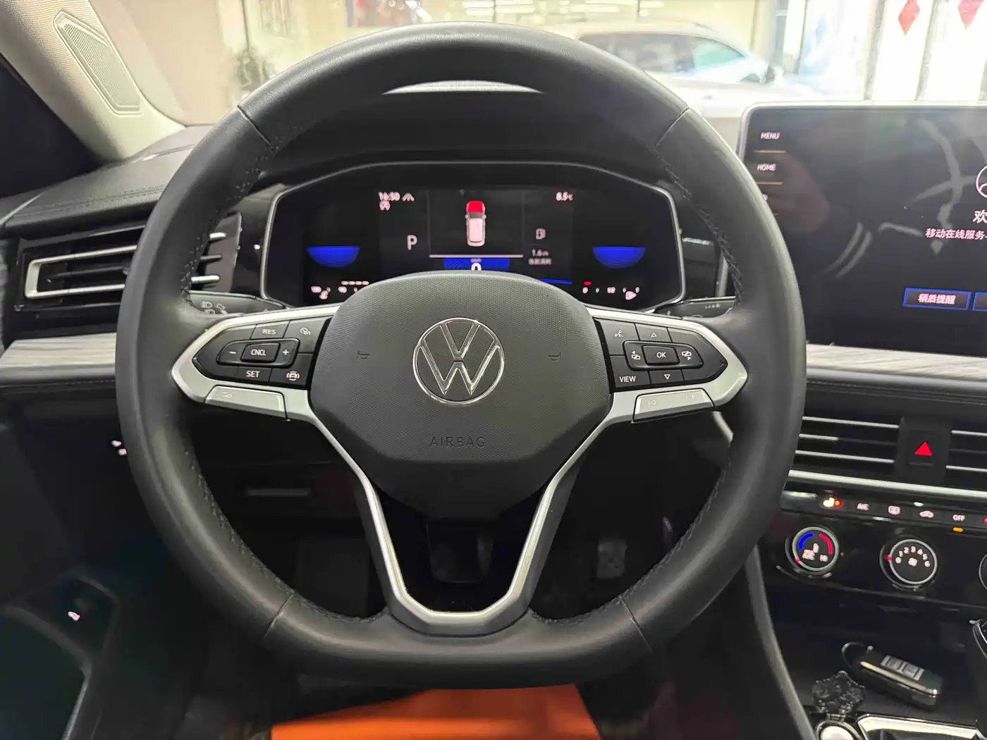 Volkswagen Sagitar 2023 Model Year 280TSI DSG Surpass Edition фото 15