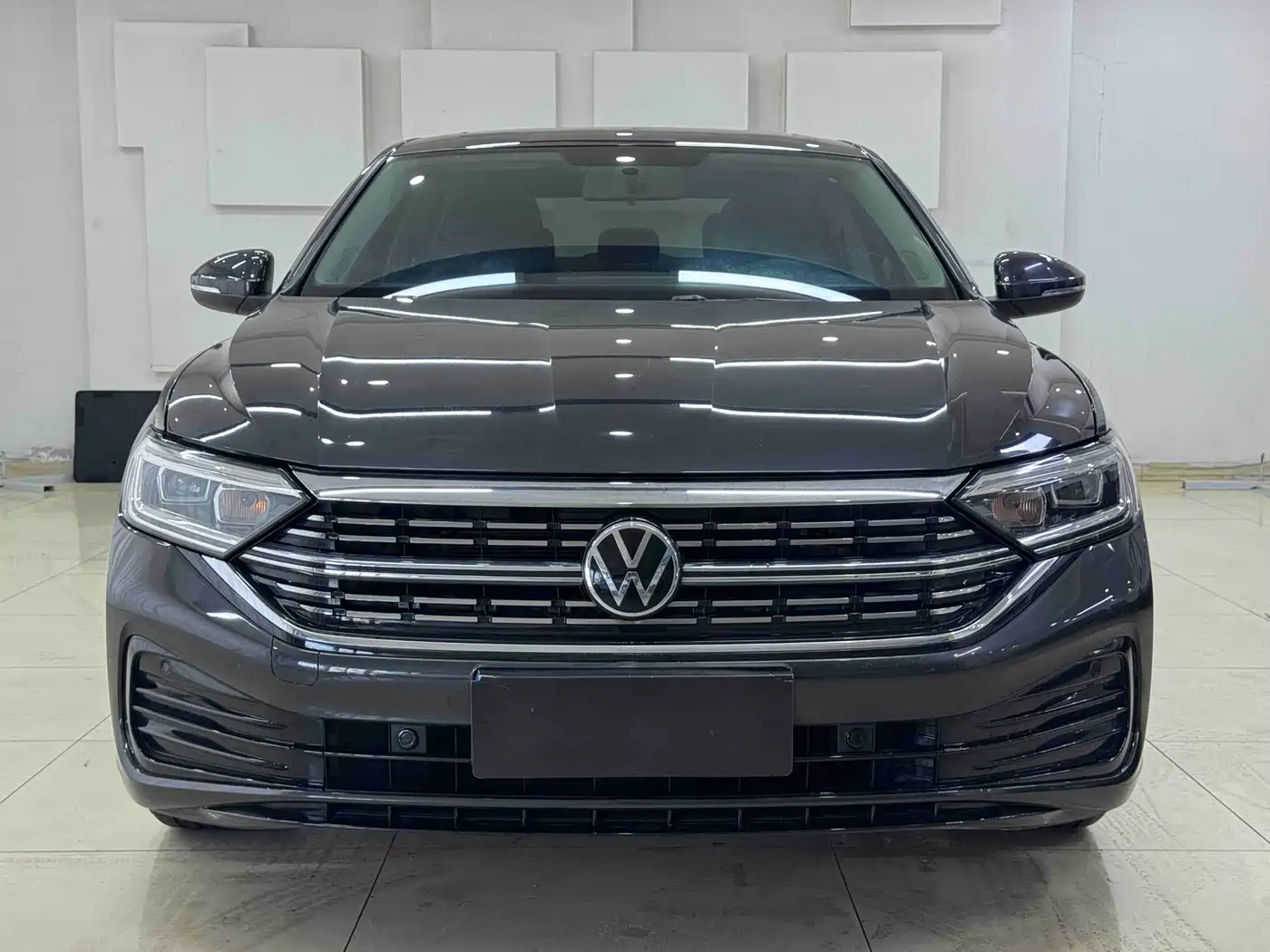 Volkswagen Sagitar 2023 Model Year 280TSI DSG Surpass Edition фото 2