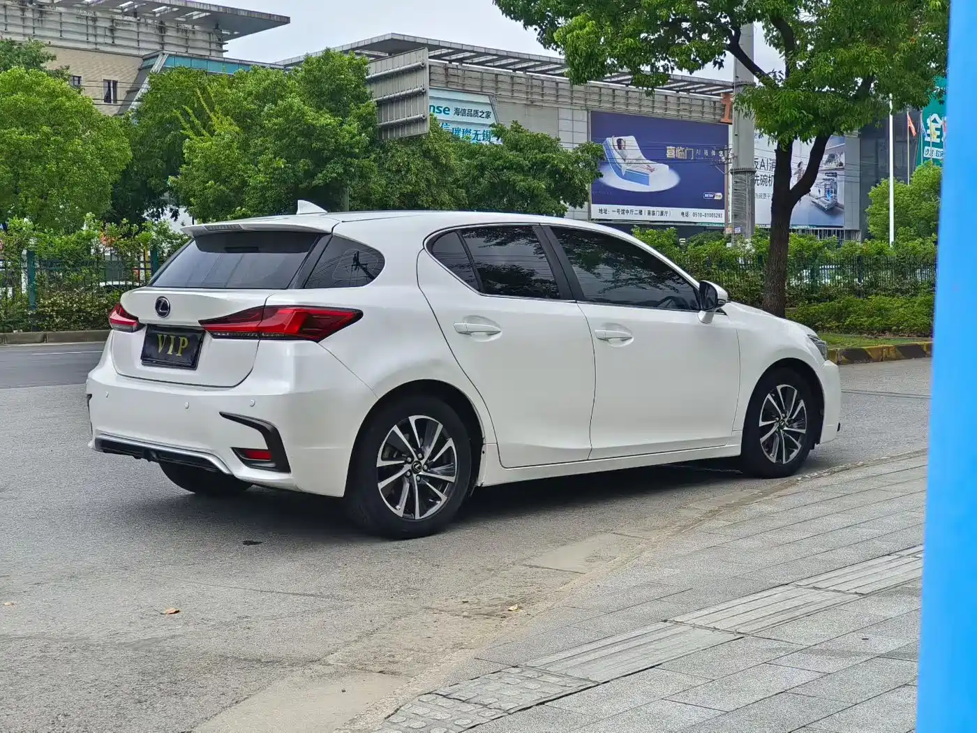 Lexus CT 2018 2017 CT200h Elite Edition Monochrome China V