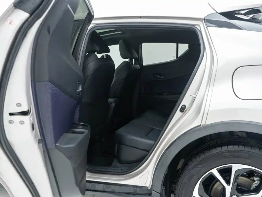 Toyota C-HR 2020 2020 Model 2.0L Leading