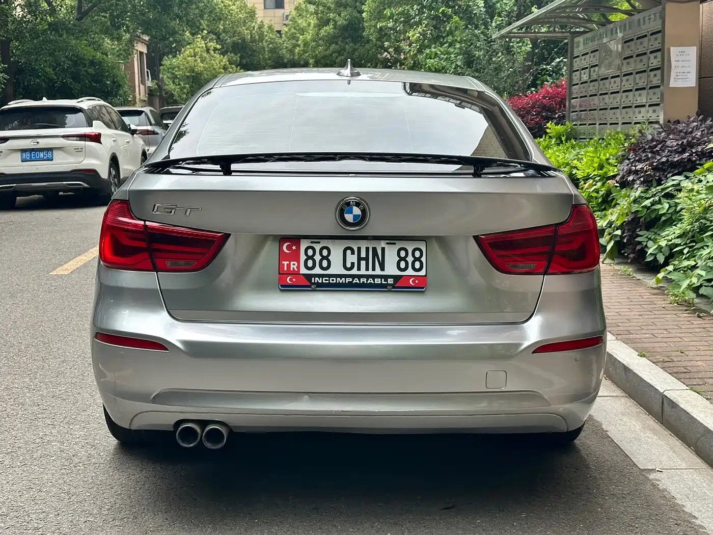 BMW 3 Series GT 2018 320i Fashion фото 12