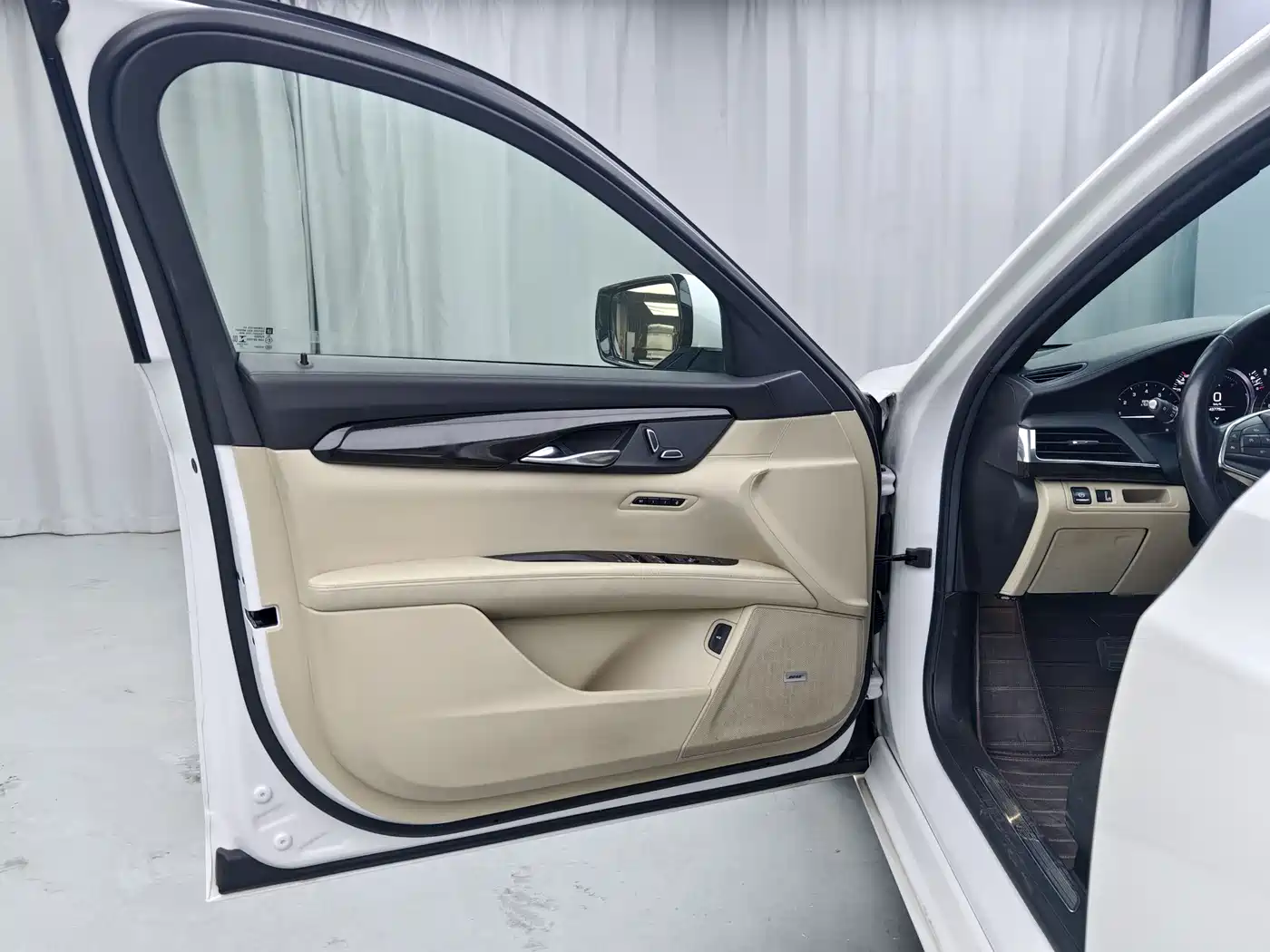 Cadillac CT6 2019 28T Fashion Model фото 7