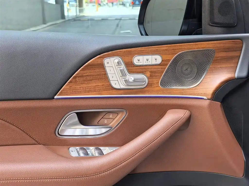 Mercedes-Benz GLE New Energy 2024 GLE 400 e 4MATIC фото 12