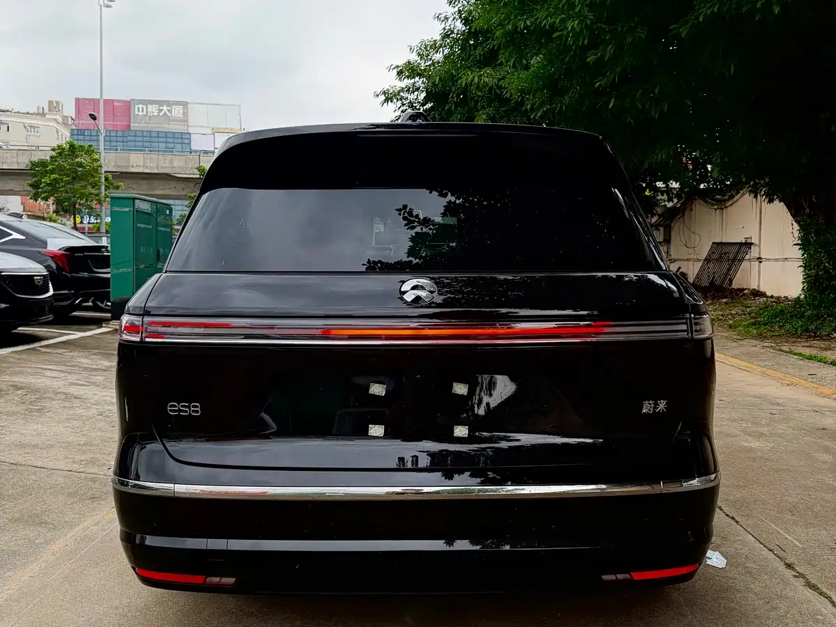 NIO NIO ES8