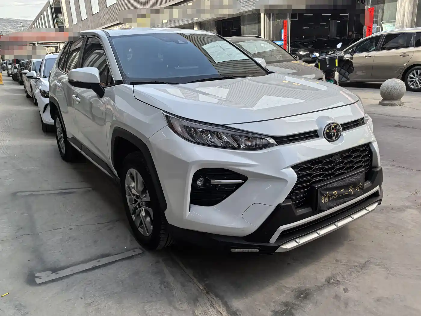 Toyota Wildlander 2020 2.0L CVT AWD Luxury Edition фото 3