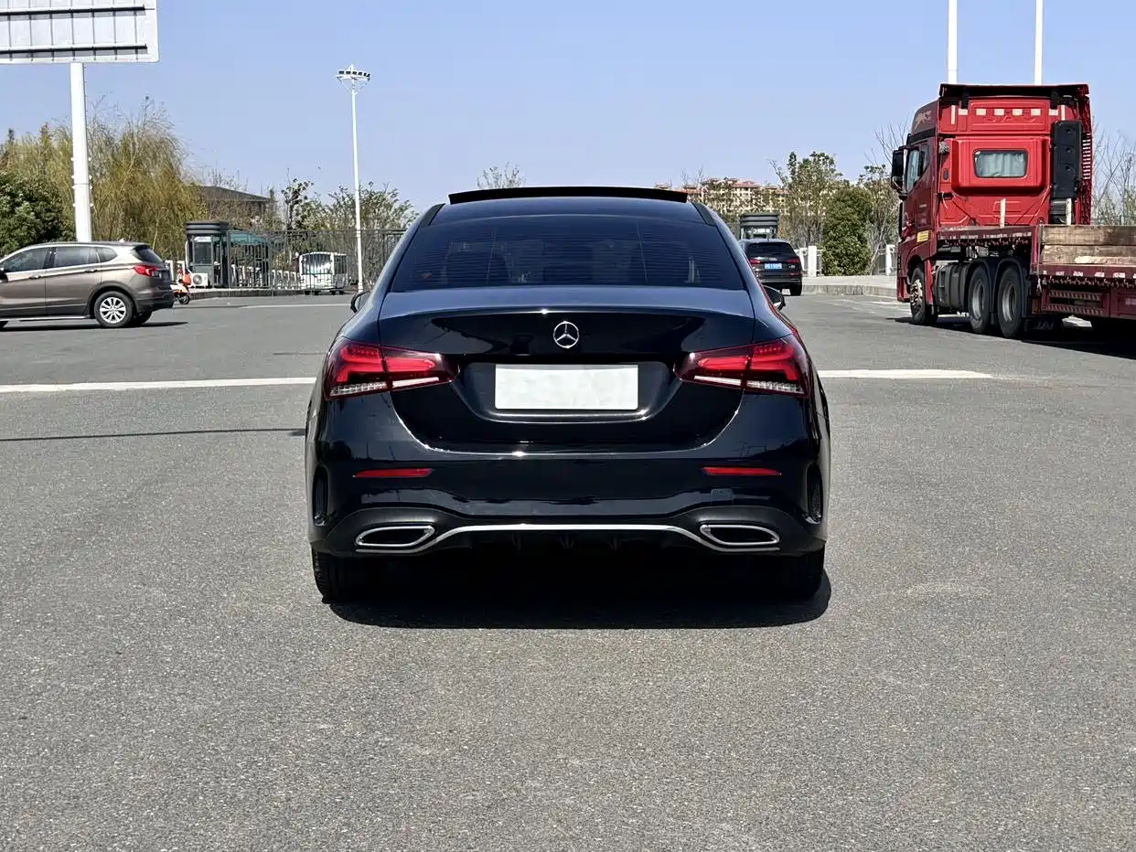 Mercedes-Benz A-Class 2021 A 200 L Sport Sedan Dynamic Type фото 7