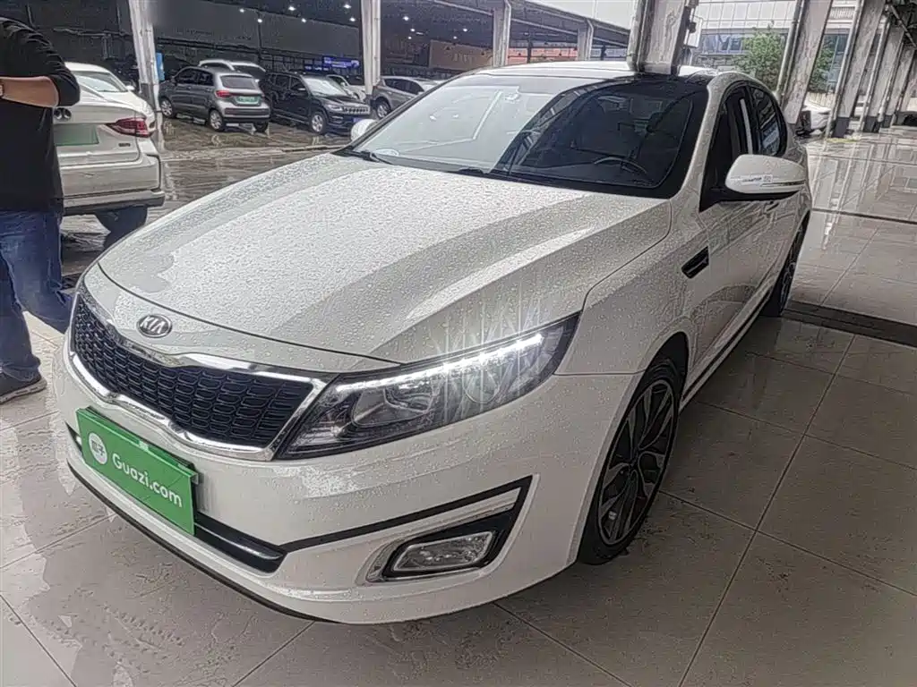 Kia K5 2015 2.0L Automatic LUX фото 2