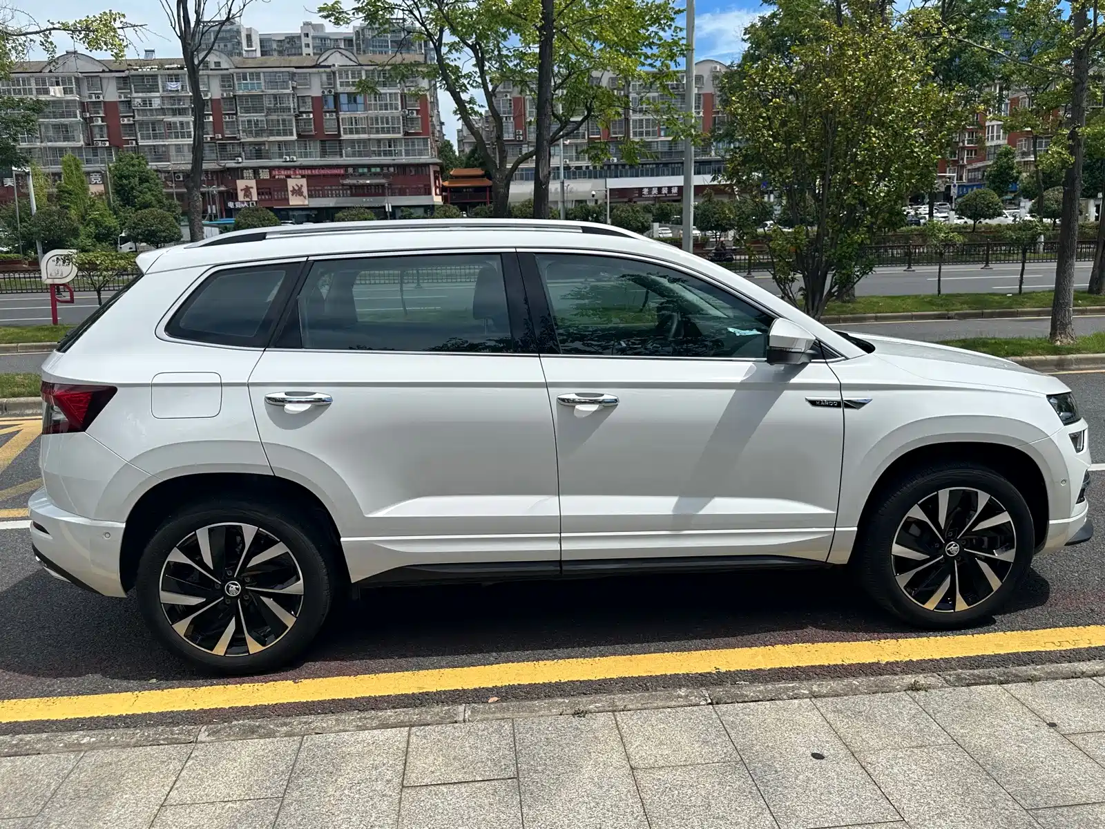 Photo 12 - Škoda Karoq