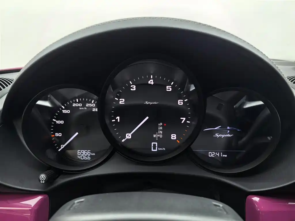 Porsche 718 2022 Spyder 2.0T фото 22