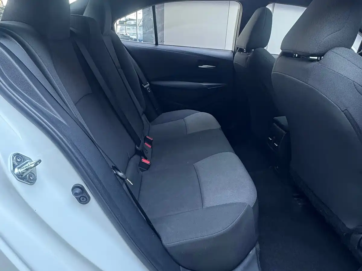 Toyota Levin 2022 185T CVT Luxury Edition фото 8