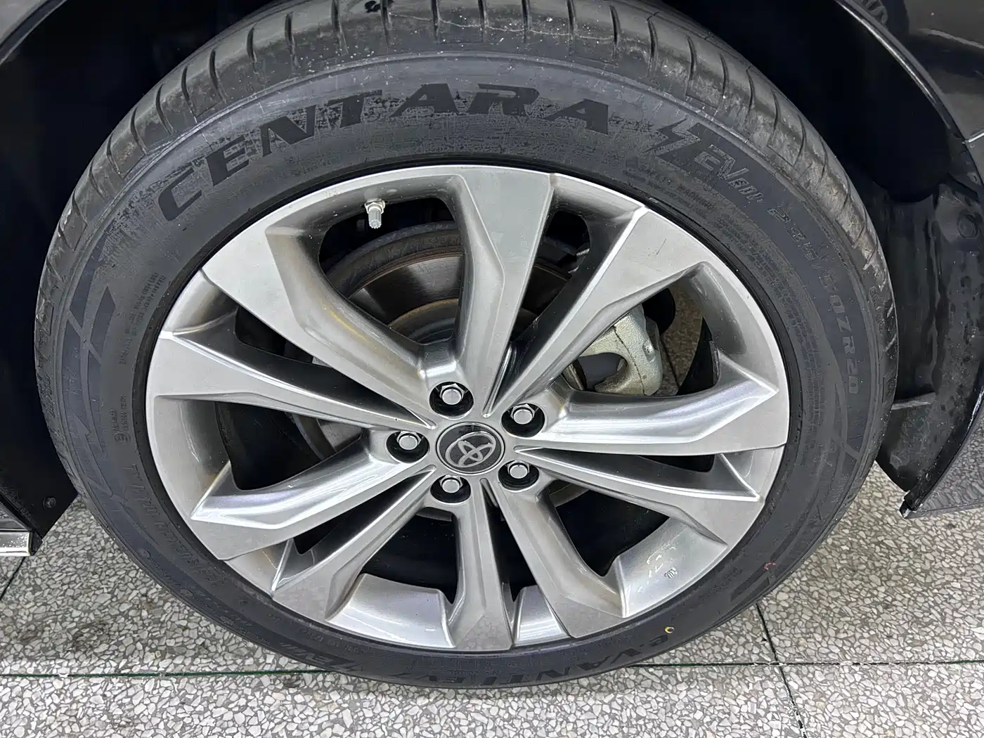 Toyota Sienna 2023 2.5L Hybrid Premium Edition фото 19