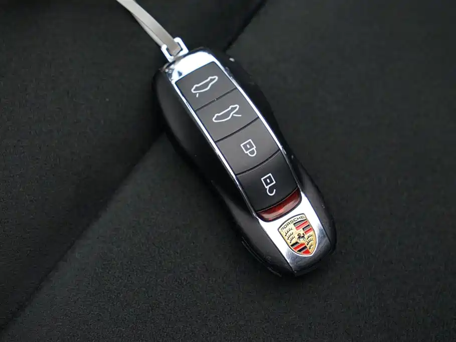 Porsche 718 2022 Spyder 2.0T фото 19