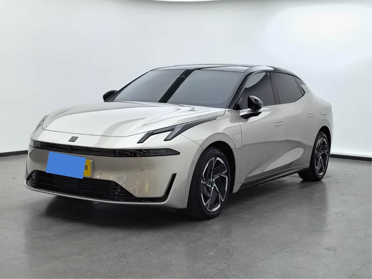 Lynk & Co 07 EM-P