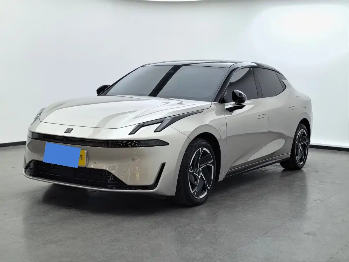 Lynk & Co 07 EM-P 2024