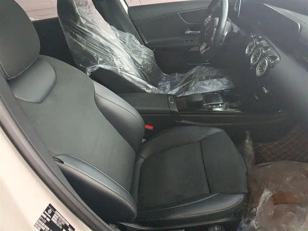 Mercedes-Benz A-Class 2022 Facelift A 200 L Sport Sedan Fashion Style фото 3